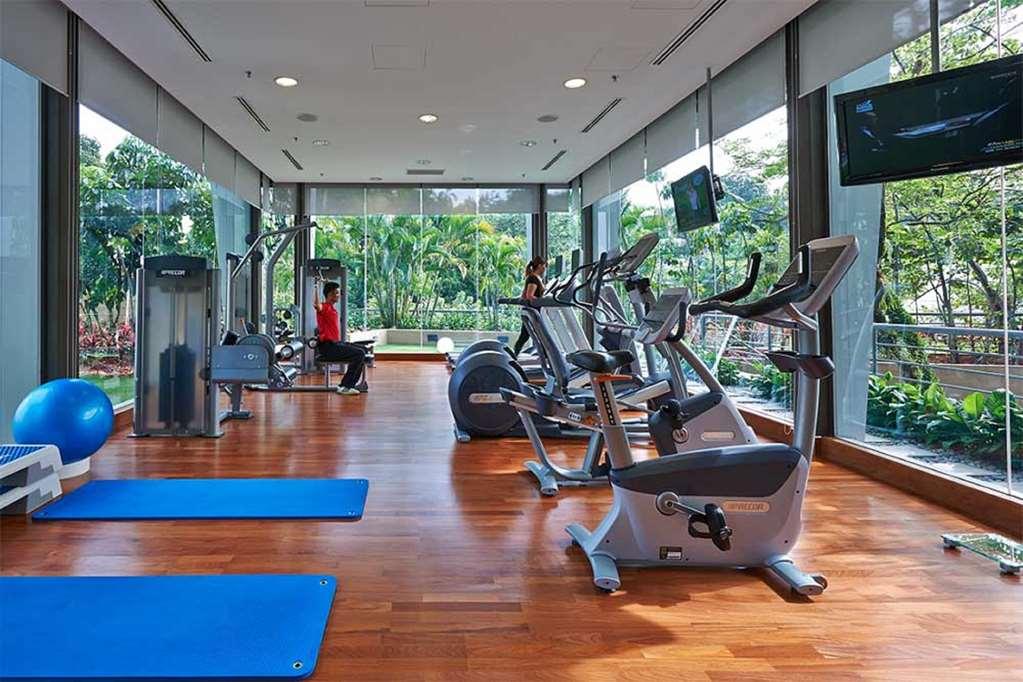 Eastin Hotel Kuala Lumpur Petaling Jaya Facilidades foto The gym at the hotel